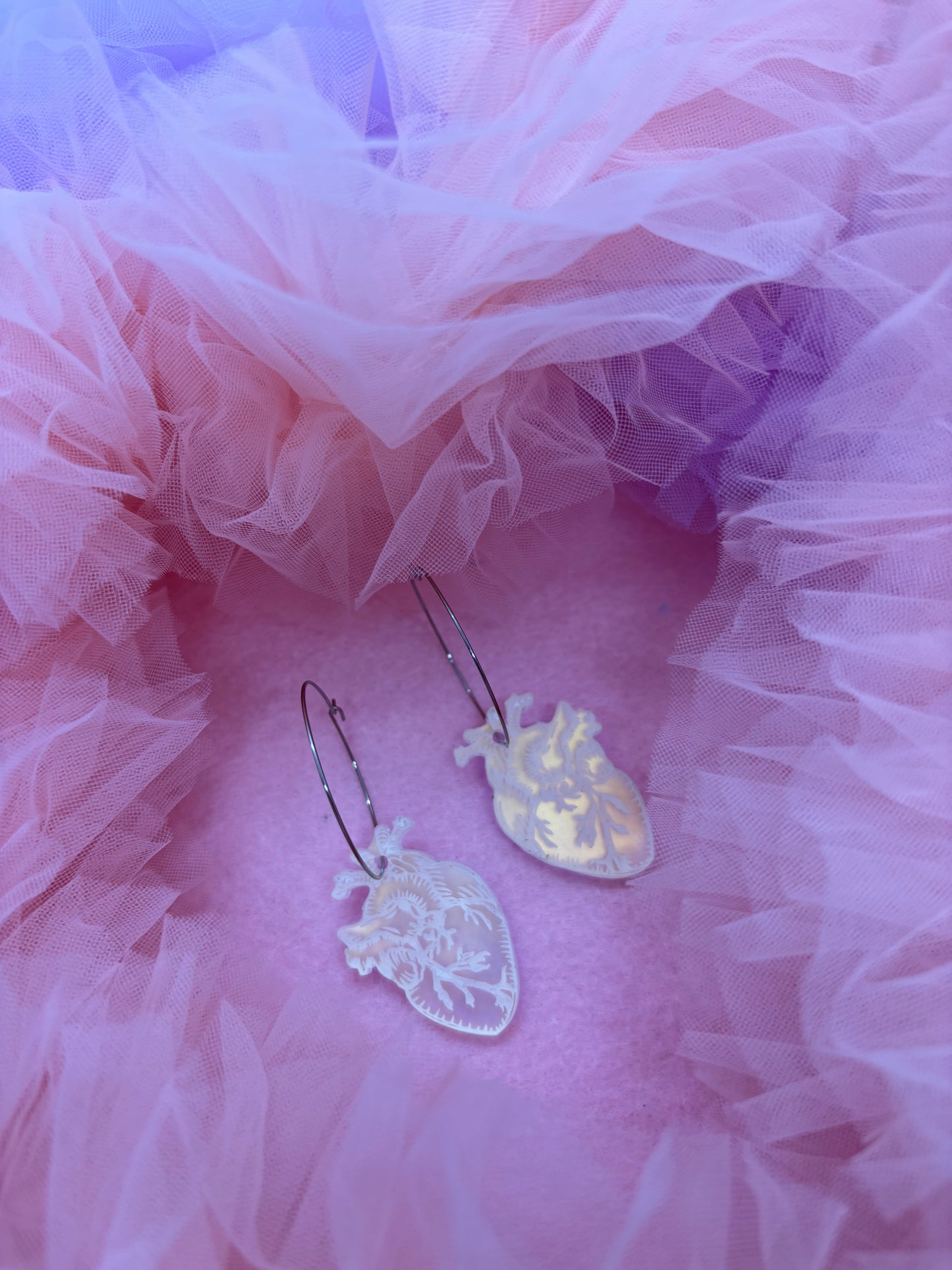 Anatomical heart, frosty iridecent Hoops