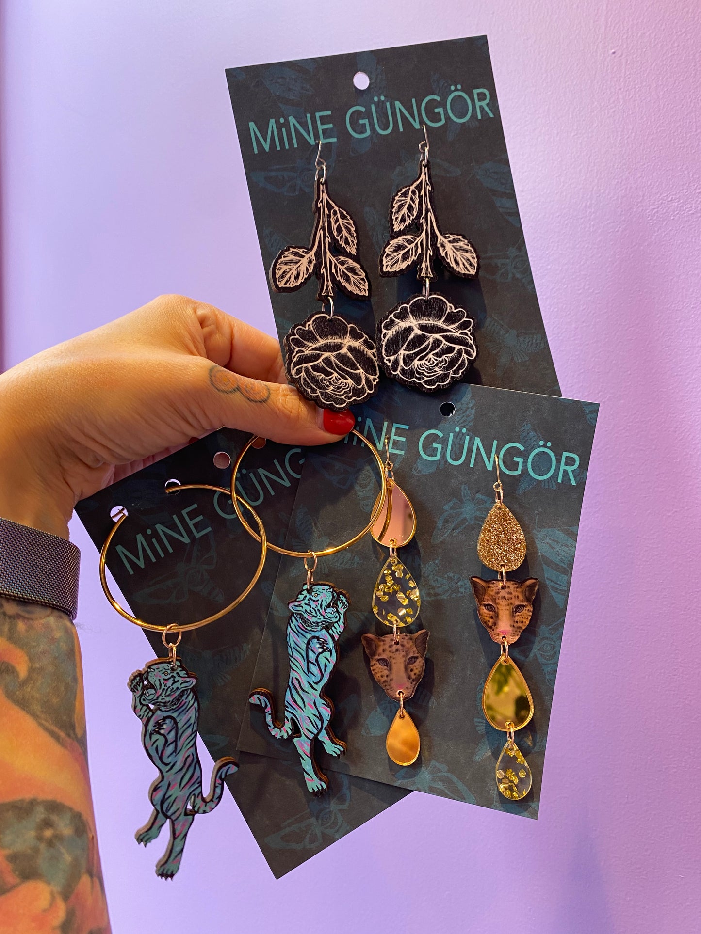 3 X Earrings or Necklaces = 100€