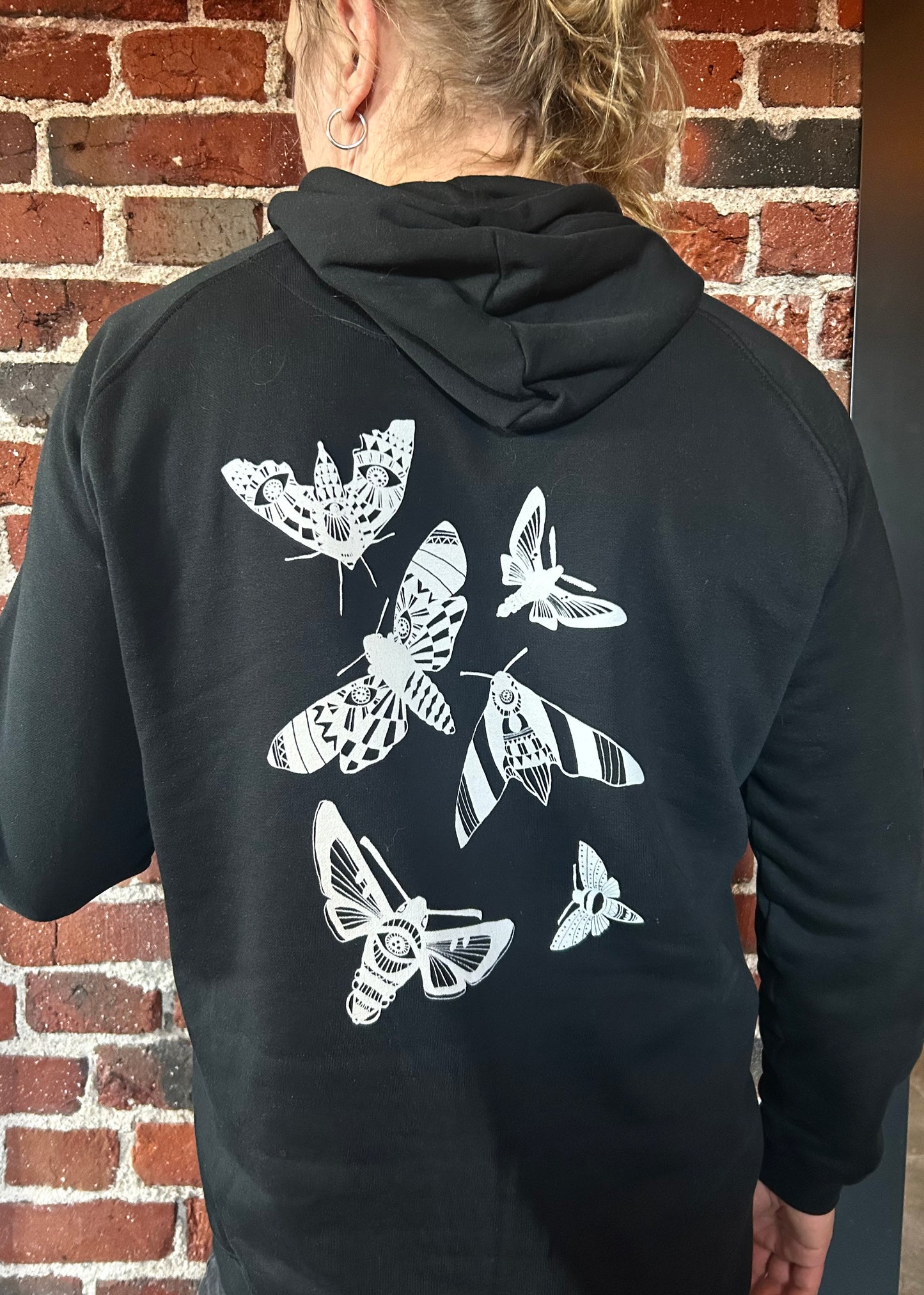 Unisex eco raglan hoodie, Moth Print