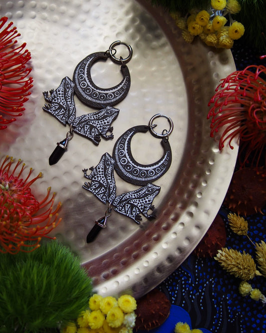 Kuusammakko korvakorut / Moon Frogs earrings