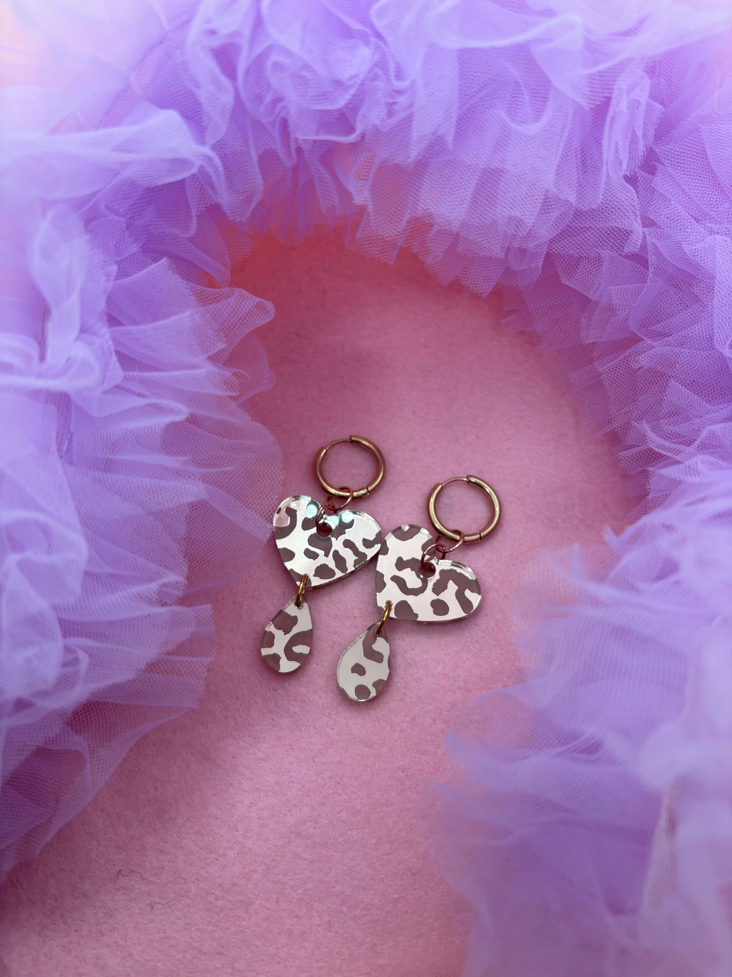 Leo hearts rosegold mirror